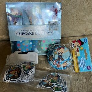 Birthday Disney Jake and Neverland Pirate Cupcake wrapper & decorations & clown